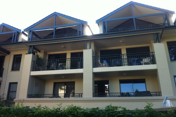 professional strata painting in north shore with painters summit coatings