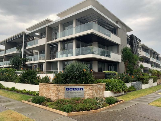 narrabeen-painters-sydney-winner-residential-multi-unit-repaint-summit-coatings